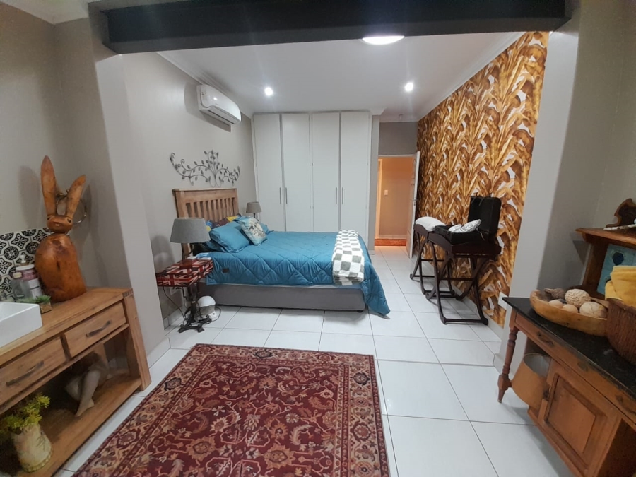 3 Bedroom Property for Sale in Safari Gardens North West